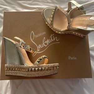 Christian louboutin Cataclou gold studded wedges, size 40